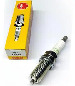 Bujia NGK LFR6B linea Peugeot / Citroen