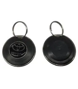 Llavero plástico y resina con logo Toyota